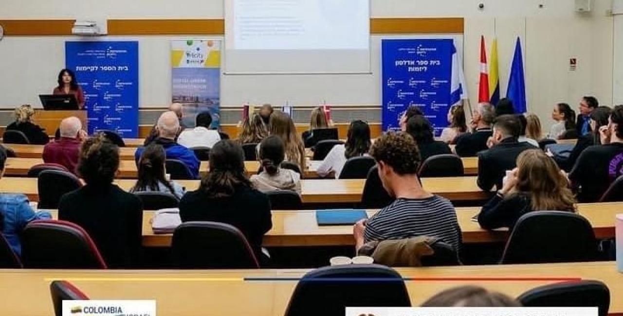 Embajadora en Israel Margarita Manjarrez dictó conferencia sobre Colombia y el Cambio Climático